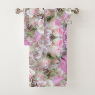 Hydrangea and Roses - Vintage Bouquet in Oil Bath Towel Set