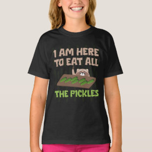 i am here to eat all the pickles Raccoon funny T-Shirt