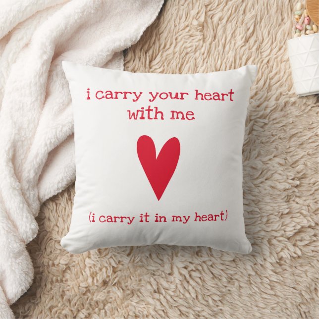 I carry your heart | Poem by E.E. Cummings Throw Pillow (Blanket)