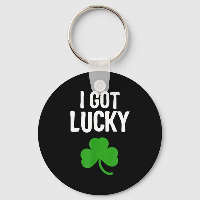 I Got Lucky Dad St Patricks Day Pregnancy Announce Keychain (Front)