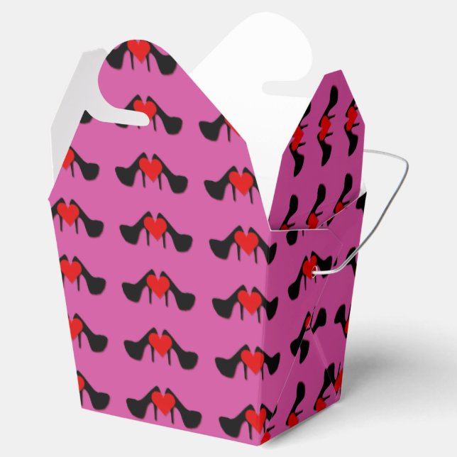 I Heart Shoes Pattern Take Out Favor Box (Opened)