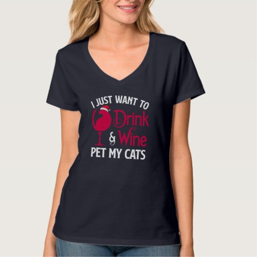 I Just Want To Drink Wine And Pet My Cat Santa Kit T_Shirt