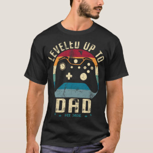 I Leveled Up To Dad 2026 Promoted To Daddy Soon To T-Shirt
