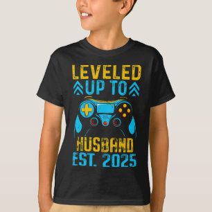 I Leveled Up To Husband Est 2025 Just Married Bach T-Shirt