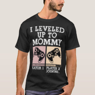 I Leveled Up To Mommy Video Game Player Gamer Moth T-Shirt