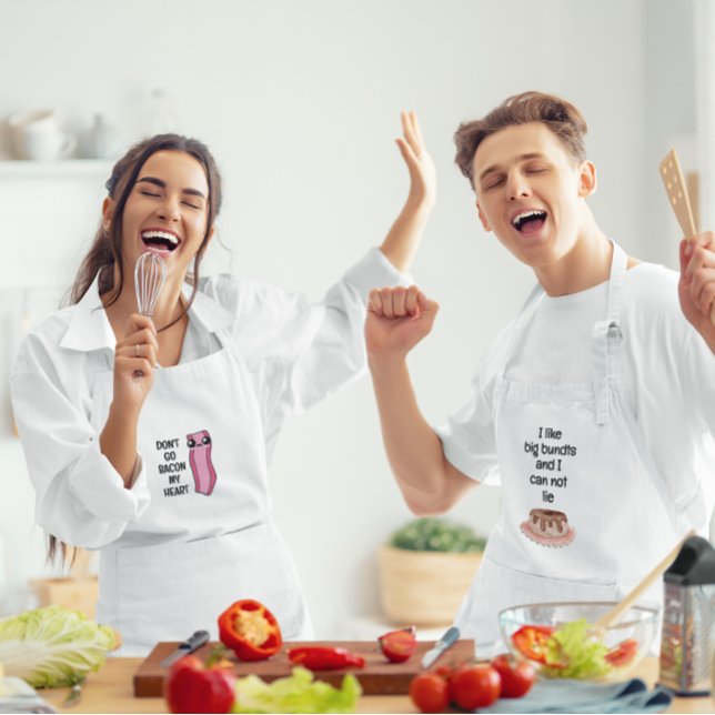 I Like Big Bundts Apron (This funny, "I like big bundts and I can not lie" apron would make a great Valentine's Day gift! )