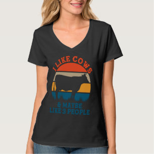 I like cows and maybe like 3 peoples cute cow T-Shirt