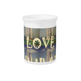 🇦🇪 I Love Dubai: Cute nice and lovely design Beverage Pitcher