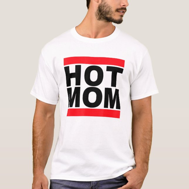 I Love Hot Moms Retro 80s Music Love Mom Graphic T-Shirt (Front)