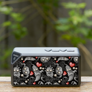 I Love Monsters 'cause People Sucks Bluetooth Speaker