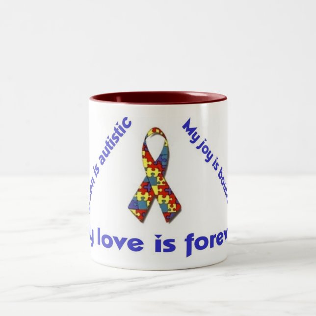 I love my autistic child - unique mug design serie (Center)