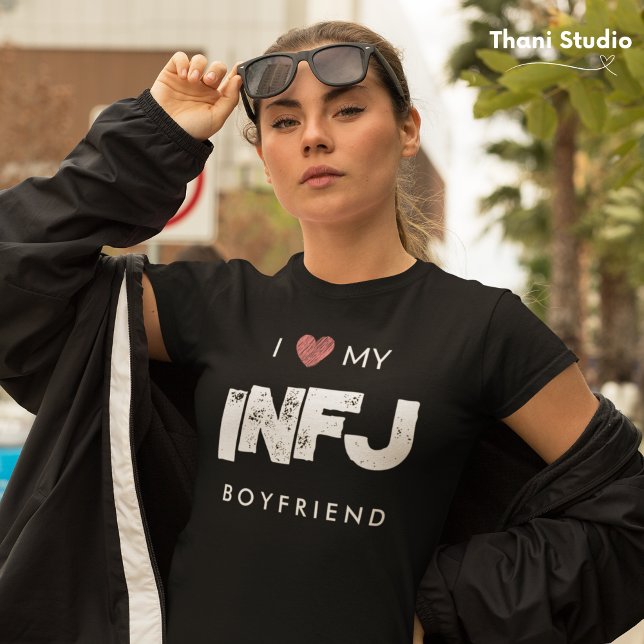 I Love My Boyfriend Personality Traits Valentine T-Shirt (Creator Uploaded)