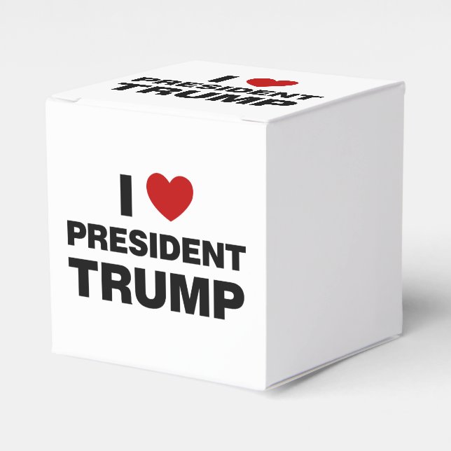 I Love President Trump Heart Favor Boxes (Front Side)