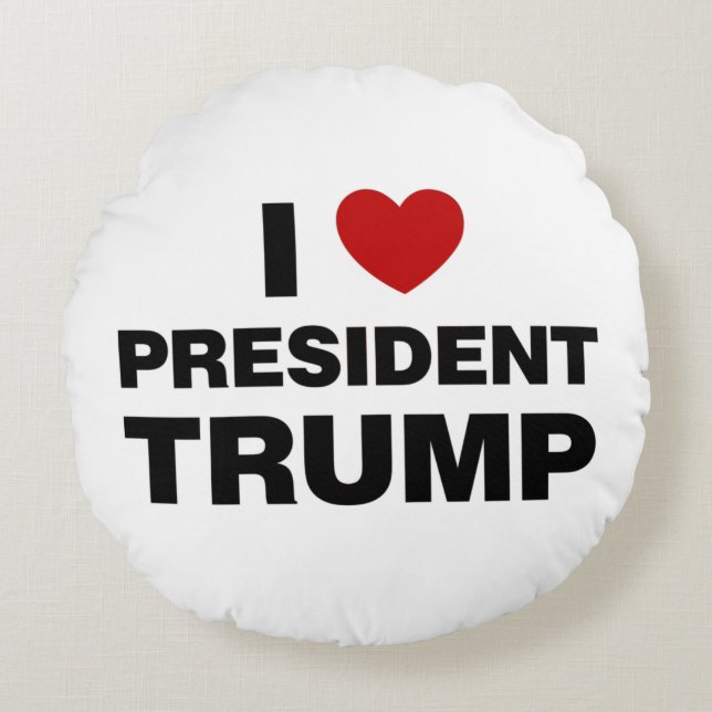I Love President Trump Heart Round Pillow (Front)