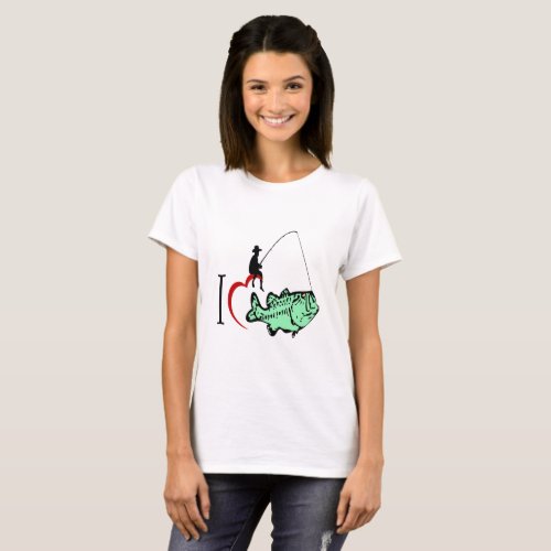 I love to go fishing with a red heart T_Shirt