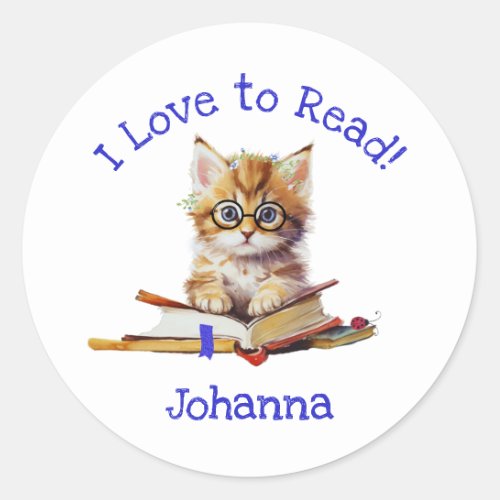 I Love to Read with Cute Kitten Classic Round Sticker