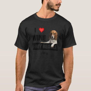 I Love Wine And My Beagle Mom Dad Hunting Dog   Dr T-Shirt