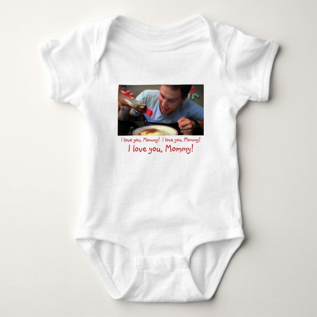 “I Love You Mommy!” Baby Bodysuit (Front)