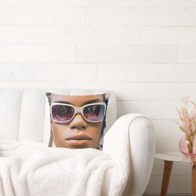 I’m real beautiful throw pillow (Couch)