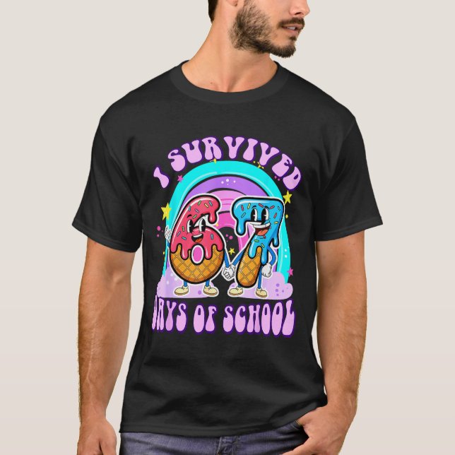 I Survived 67 Days Of School Funny 67 Teachers Stu T-Shirt (Front)