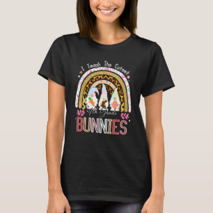 I Teach Cutest 4th Grade Bunnies Leopard Rainbow E T-Shirt