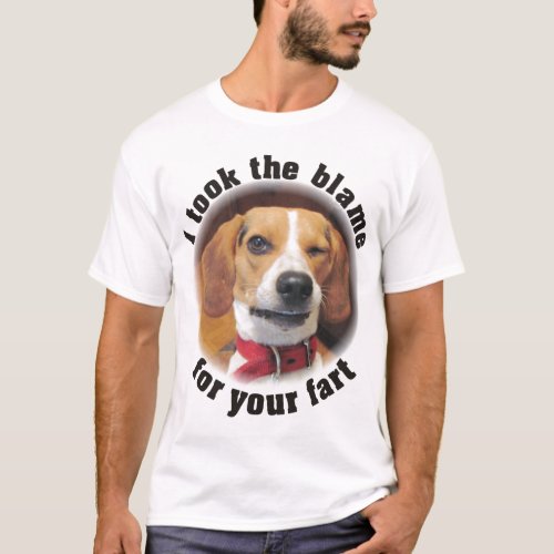I took blame for your fart winking Beagle Dog T T_Shirt