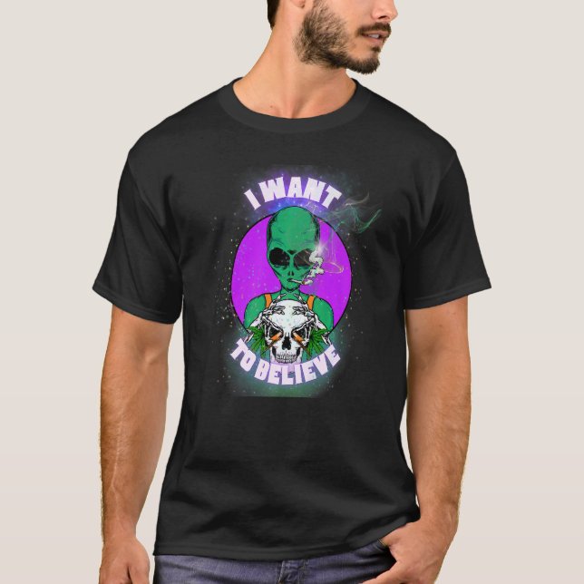 I want to believe in humans T-Shirt (Front)