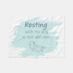 Ice Blue Golden Retriever – Self‑Care Cozy Time Fleece Blanket