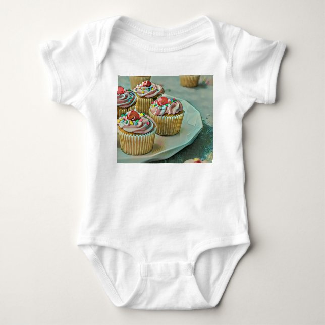 Ice cream cake baby bodysuit (Front)