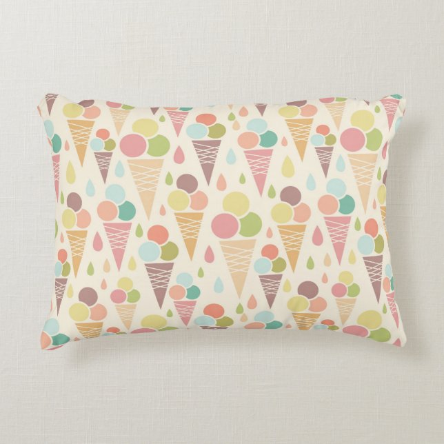 Ice cream cones pattern decorative pillow (Front)