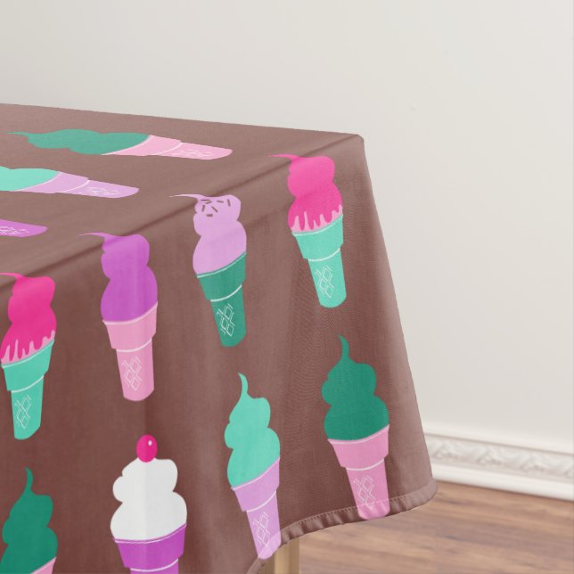Ice cream cones tablecloth (In Situ)