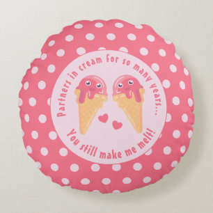 Ice Cream Scoops Cute Romantic Valentine's Day Round Pillow