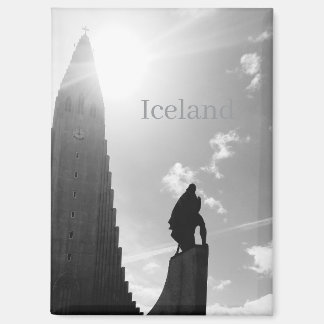 Iceland Fridge Magnet – Hallgrímskirkja Church