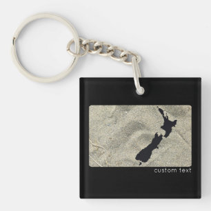 ICONIC NEW ZEALAND SAND BEACH BLACK NZ KIWIANA  KEYCHAIN