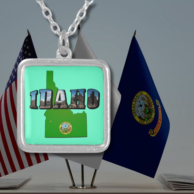 Idaho Map, Seal and Picture Text Square Silver Plated Necklace (Idaho Map, Seal and Picture Text Square Silver Plated Necklace)
