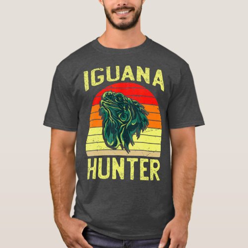 Iguana hunter for boys Iguanas Iguana Lizard men T_Shirt