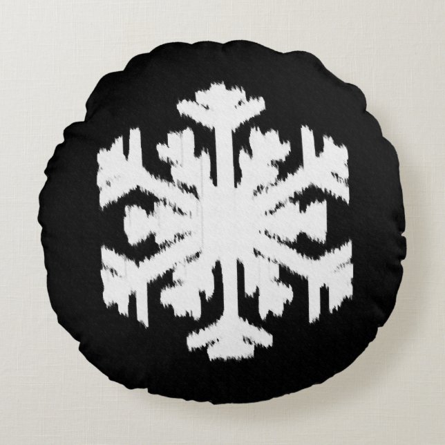 Ikat Snowflake - Black and white Round Pillow (Front)