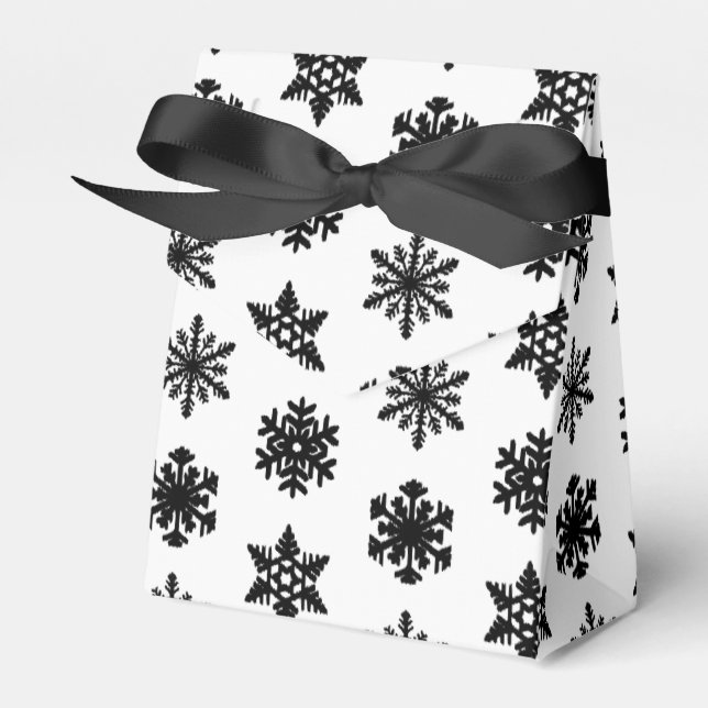 Ikat Snowflakes - White and black Favor Boxes (Front Side)