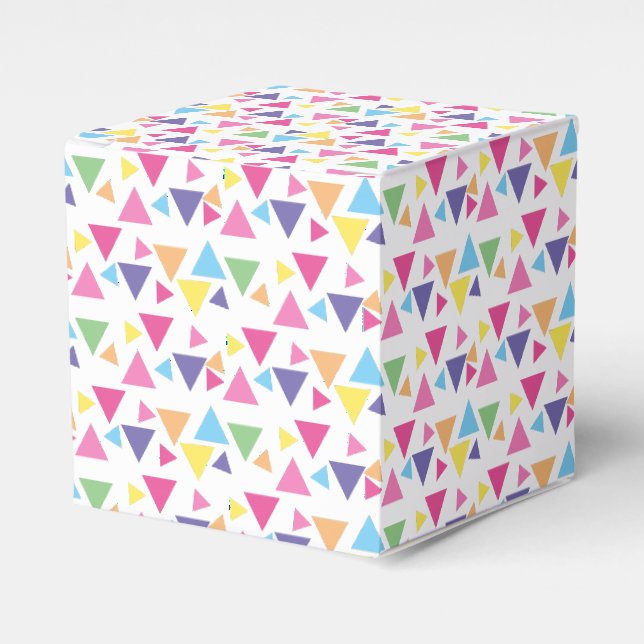 illusima Rainbow Triangle Favor Box (Front Side)