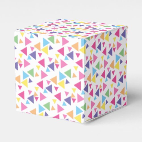 illusima Small Rainbow Triangles Favor Box