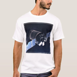 Illustration Of The Dragon Xl Spacecraft. T-Shirt