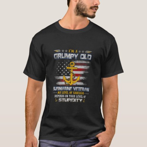 Im A Grumpy Old Submarine Veteran Submariner Flag T_Shirt
