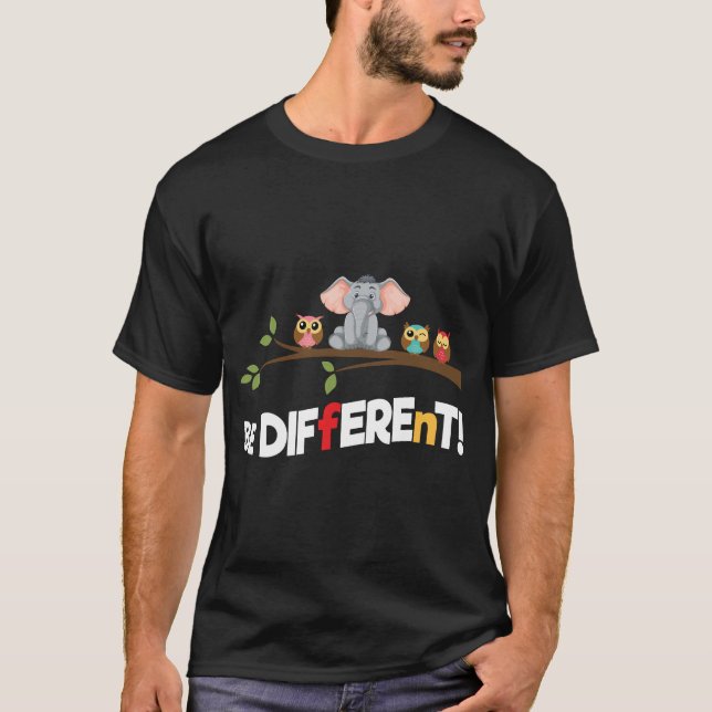 Im Different - Stay Different Slogan Funny Owl T-Shirt (Front)