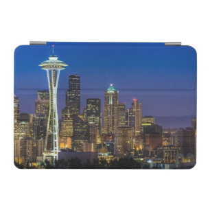 Image of Seattle Skyline in morning hours. iPad Mini Cover