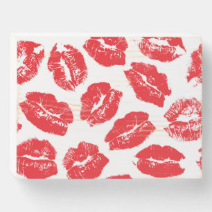 Imprint Kiss Red Lips: Vintage Seamless Wooden Box Sign