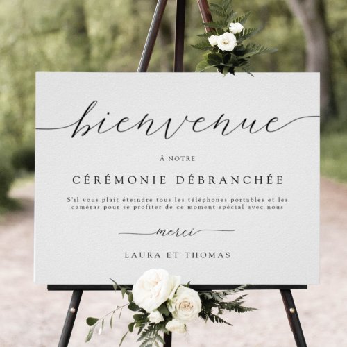 In French Welcome to Unplugged Ceremony Sign