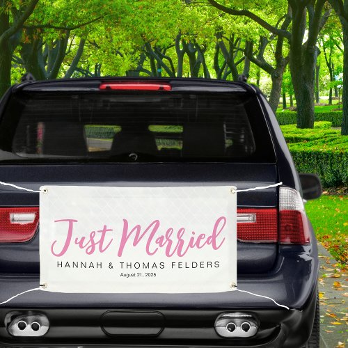 In Pink Just Married Car Banner