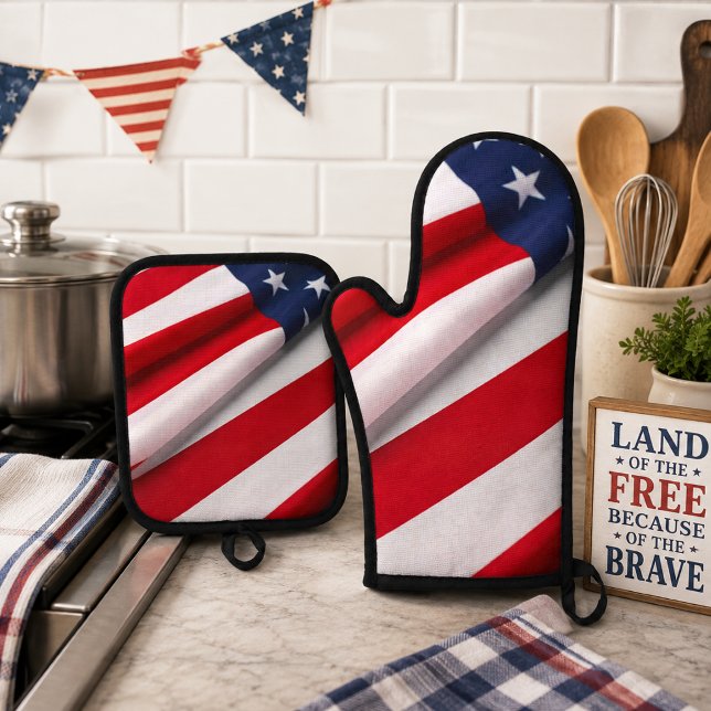 In the Fold Oven Mitt & Pot Holder Set (Creator Uploaded)