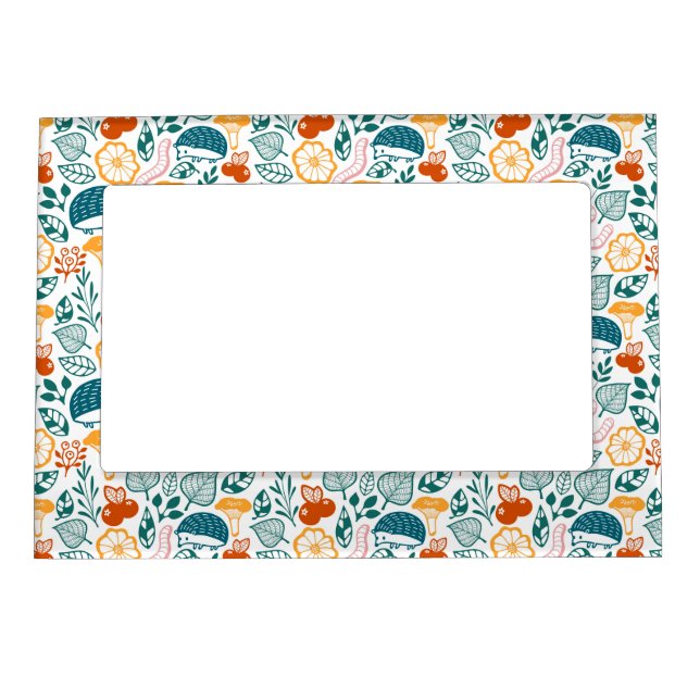 In the forest magnetic frame (Front)