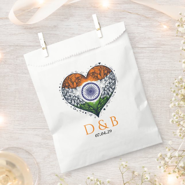 India Couple Heart Wedding Favor Bag (Clipped)